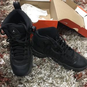 Kids gym shoes